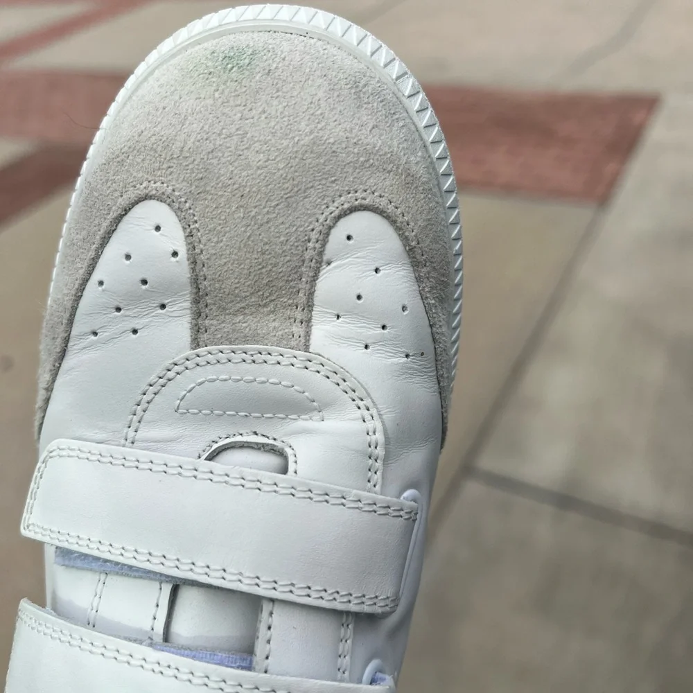 Isabel Marant sneakers with studs - Picture 3 of 4